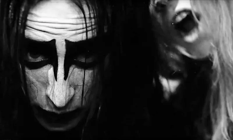 Medlemmar av Mayhem – från skandaler till black metal-legender